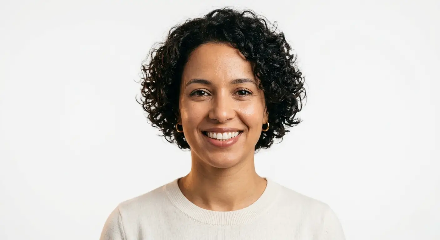 Patiente souriante au Centre dentaire elouati, Casablanca